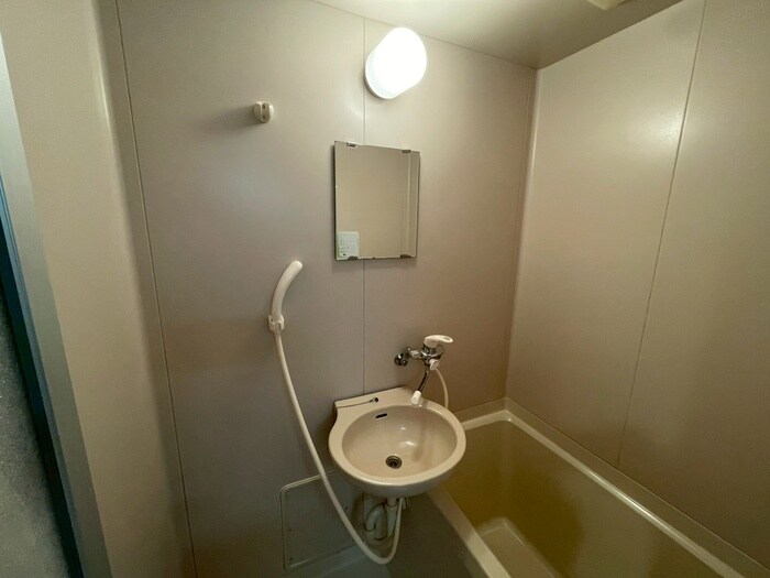 物件内観写真12　(洗面)