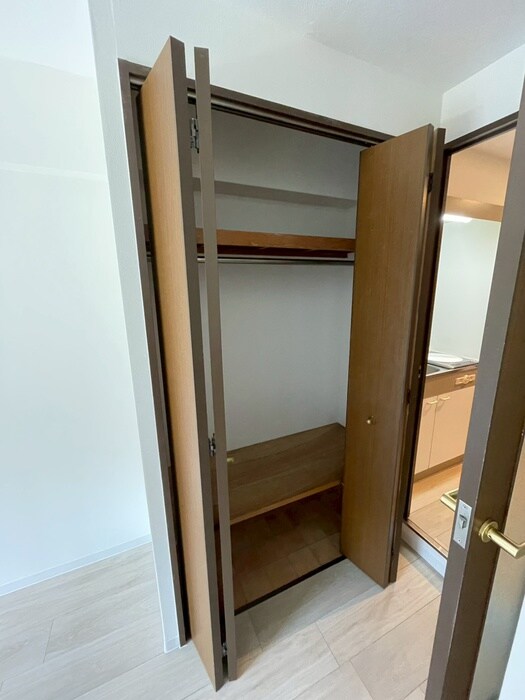 物件内観写真13　(収納)