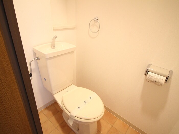 物件内観写真16　(トイレ)