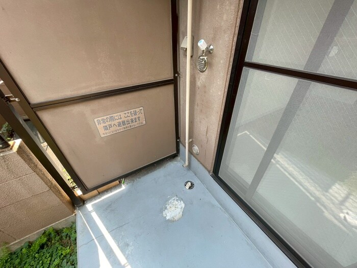 物件内観写真18　(洗濯機置場)