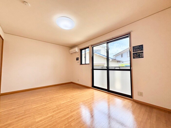 物件内観写真6　(居室)