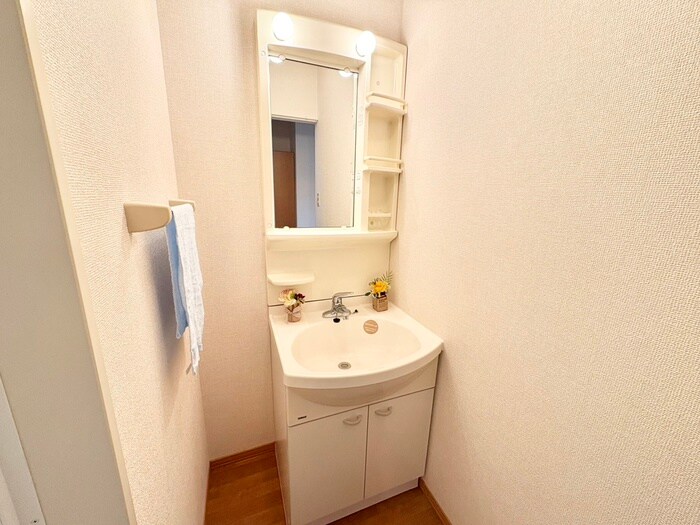 物件内観写真12　(洗面)