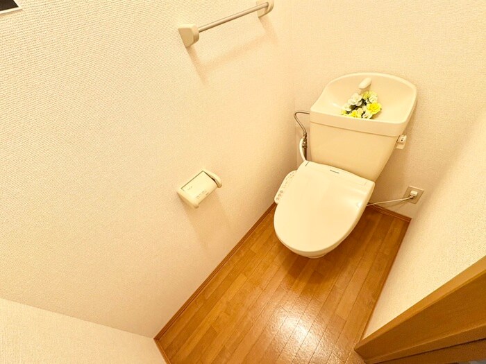 物件内観写真14　(トイレ)