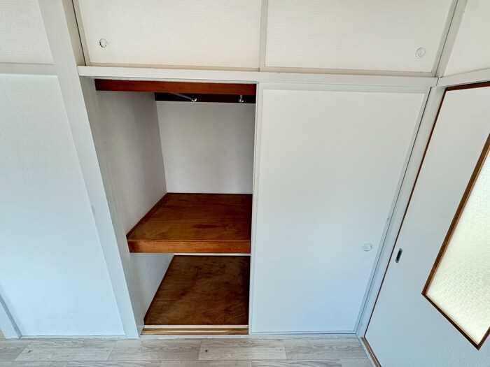 物件内観写真12　(収納)