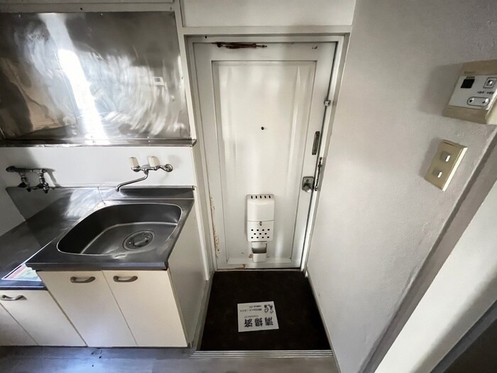 物件内観写真21　(玄関)