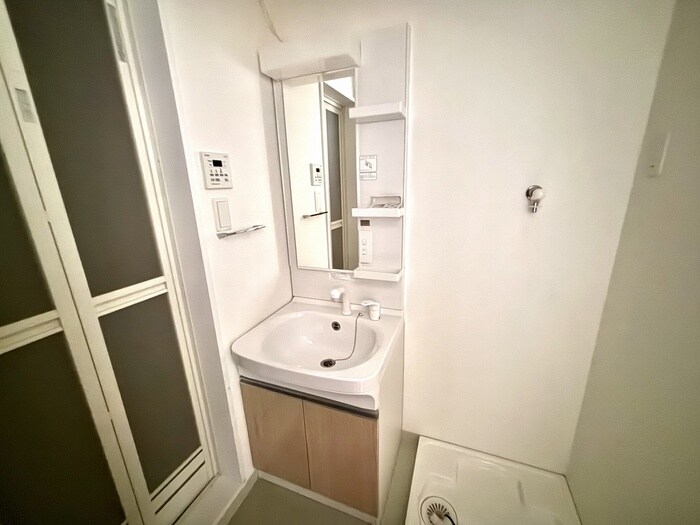 物件内観写真10　(洗面)