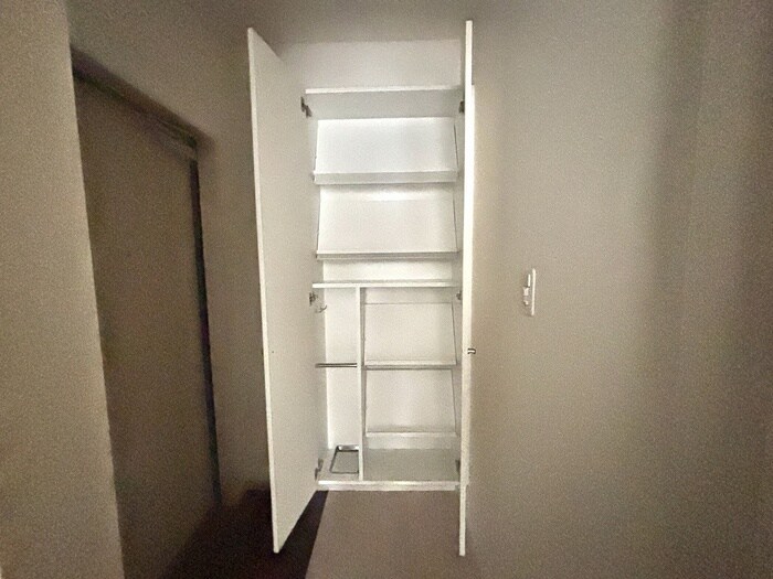 物件内観写真18　(靴箱)