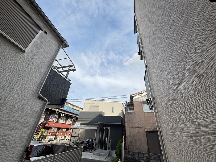 物件内観写真22　(室内からの展望)