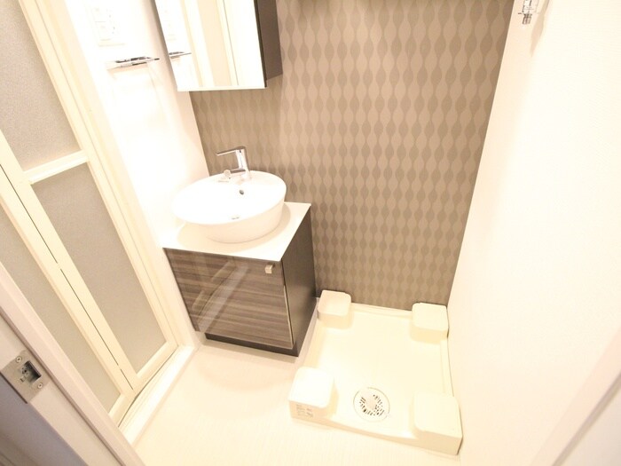 物件内観写真14　(洗濯機置場)