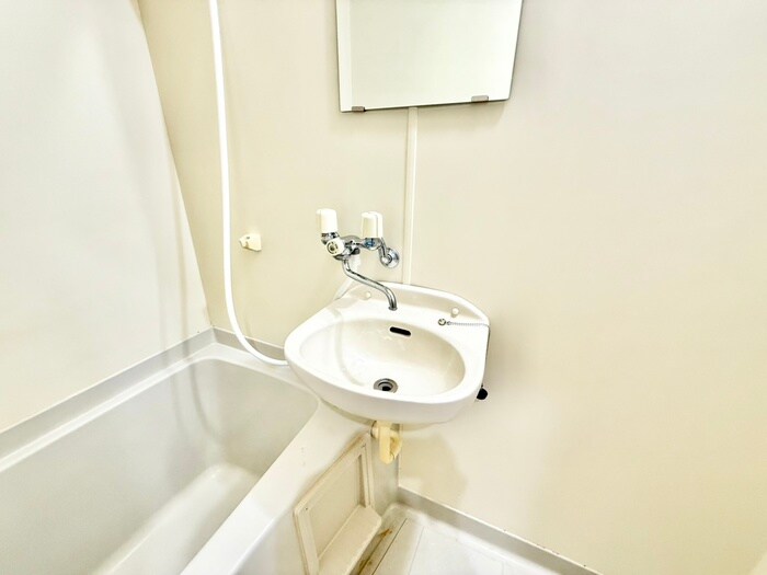 物件内観写真9　(洗面)