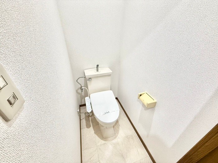 物件内観写真10　(トイレ)