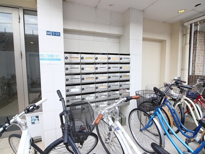 物件外観写真4　(建物設備)