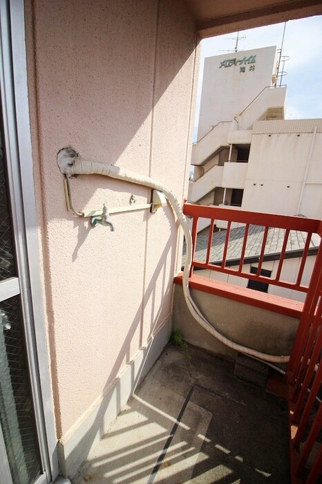 物件内観写真16　(洗濯機置場)