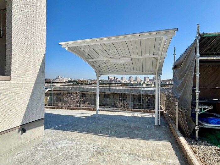 物件外観写真5　(駐輪場)