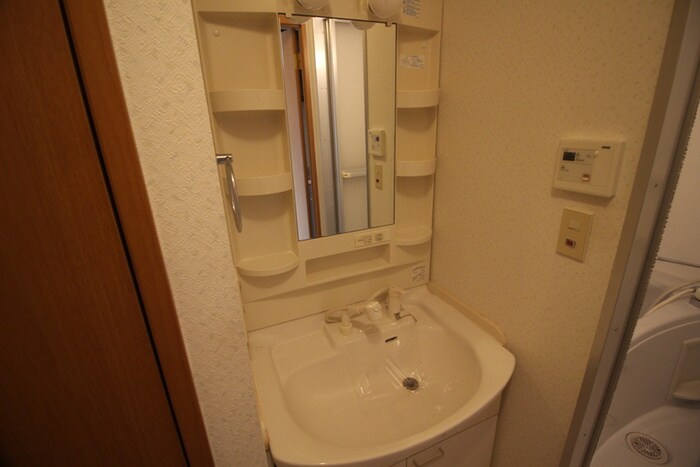 物件内観写真3　(洗面)