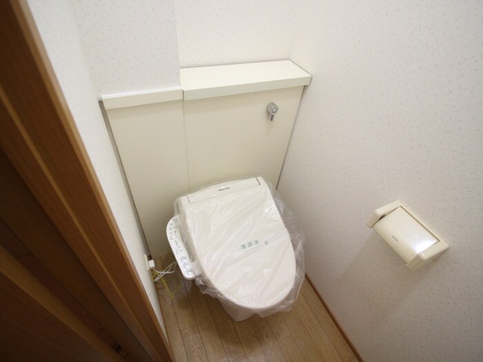 物件内観写真5　(トイレ)