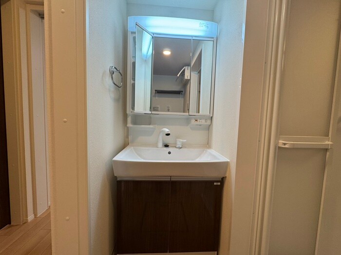 物件内観写真13　(洗面)