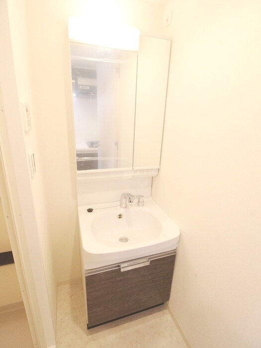 物件内観写真9　(洗面)