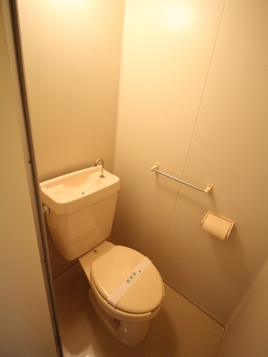 物件内観写真11　(トイレ)