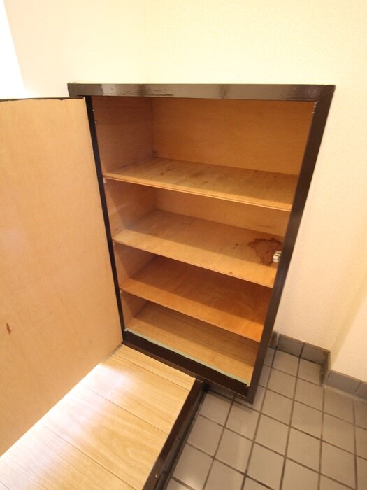 物件内観写真16　(靴箱)