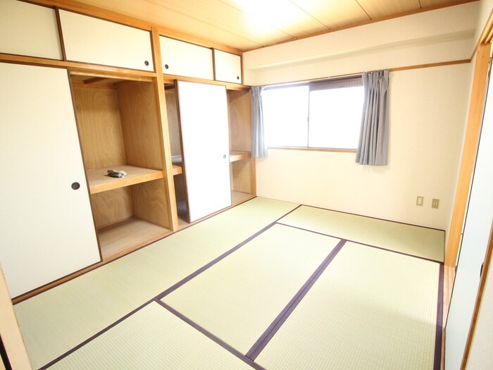 物件内観写真11　(居室)