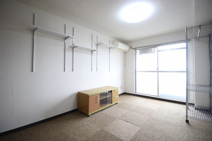 物件内観写真7　(居室)