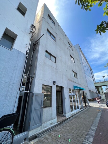 諏訪マンション外観写真