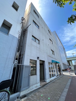 諏訪マンション外観写真