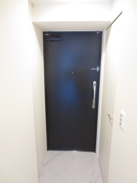 物件内観写真17　(玄関)