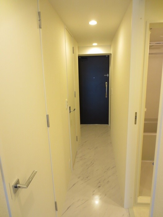 物件内観写真18　(廊下)