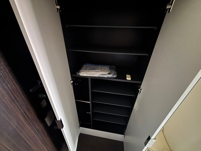 物件内観写真18　(靴箱)