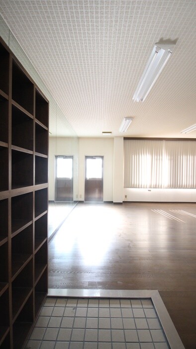 物件内観写真11　(廊下)