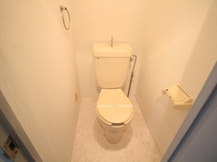 物件内観写真13　(トイレ)