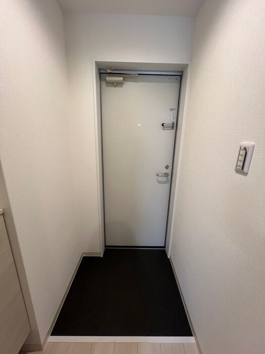 物件内観写真22　(玄関)