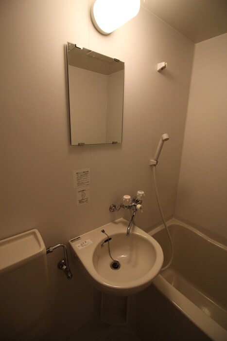 物件内観写真9　(洗面)