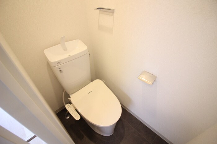 物件内観写真9　(トイレ)