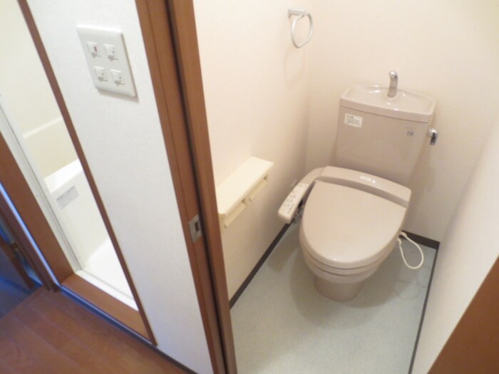 物件内観写真16　(トイレ)