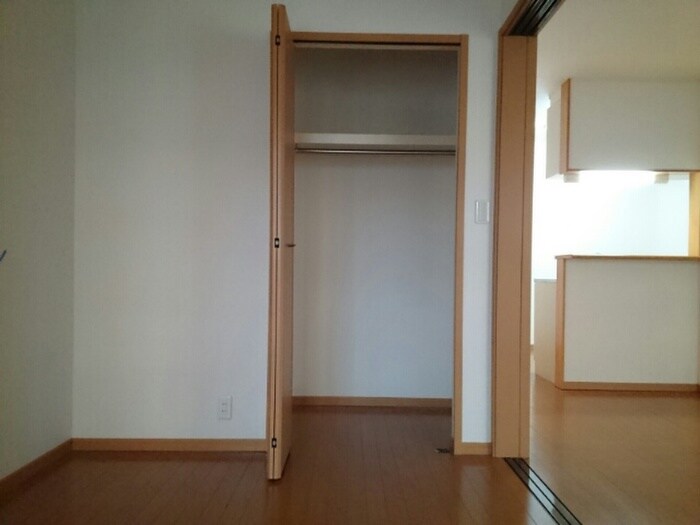 物件内観写真13　(収納)