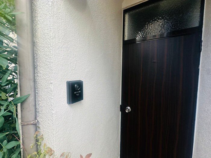 物件外観写真4　(エントランス部分)