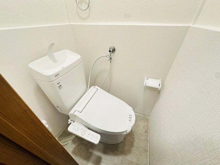 物件内観写真12　(トイレ)