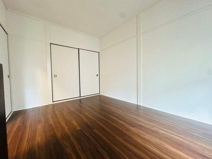 物件内観写真18　(居室)