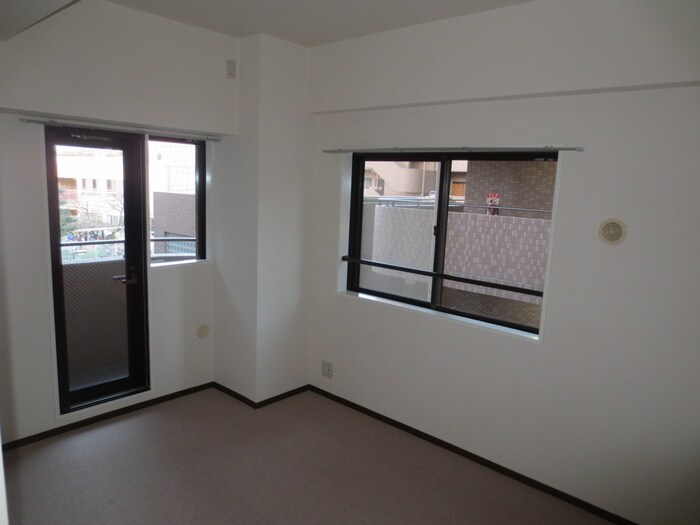 物件内観写真16　(居室)