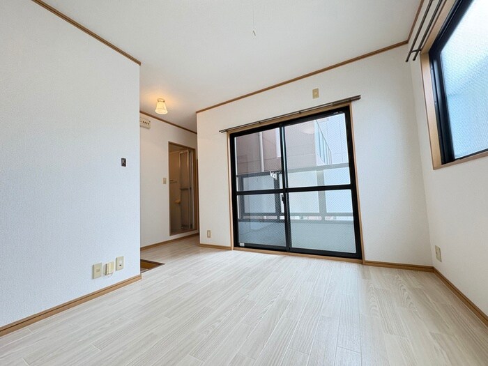 物件内観写真13　(居室)