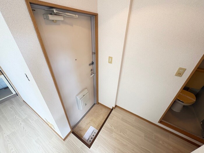 物件内観写真20　(廊下)