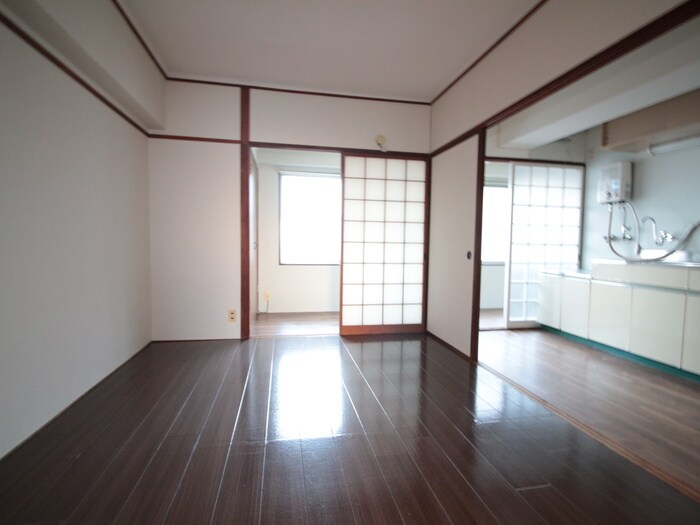 物件内観写真8　(居室)