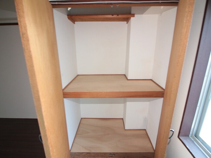 物件内観写真16　(収納)