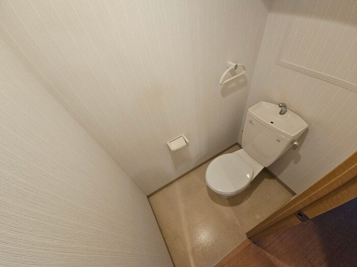 物件内観写真11　(トイレ)