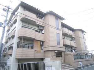 ハイロ－ズマンション２号館外観写真