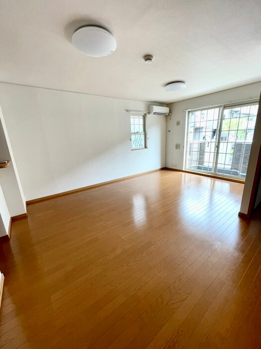 物件内観写真18　(居室)