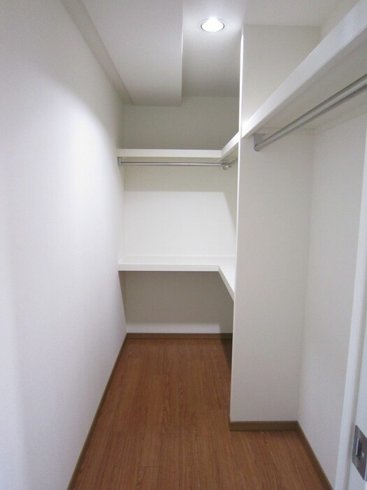 物件内観写真15　(収納)